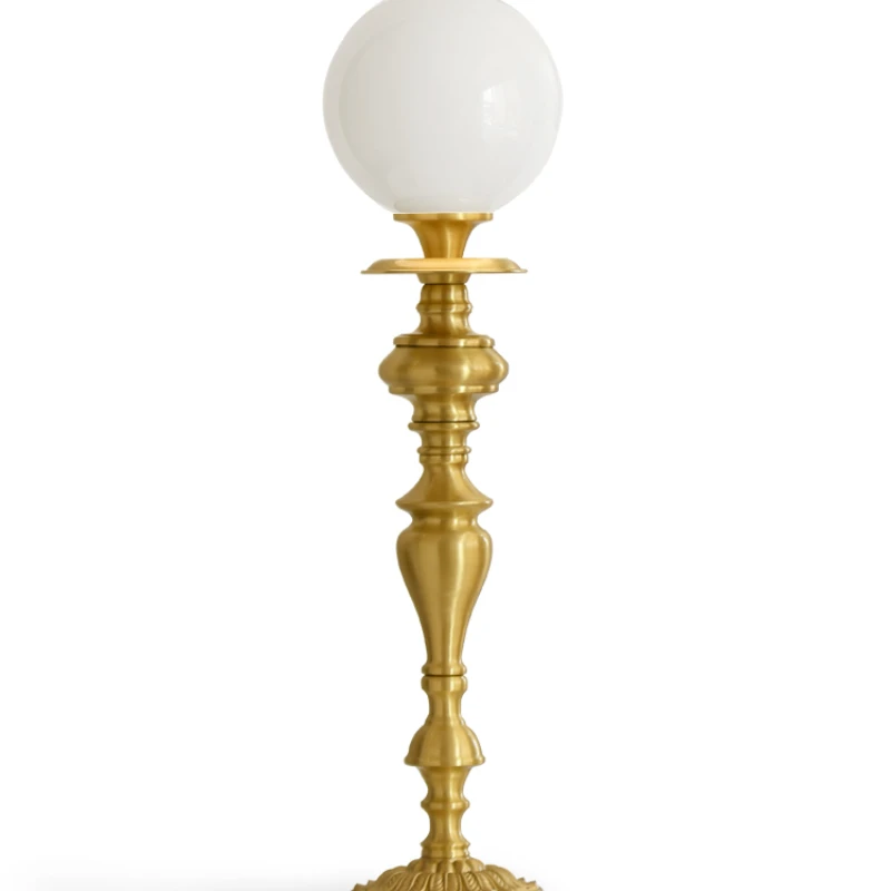 YY Светильник в виде медного подсвечника во французском стиле, вертикальная настольная лампа для гостиной, столовой на вилле