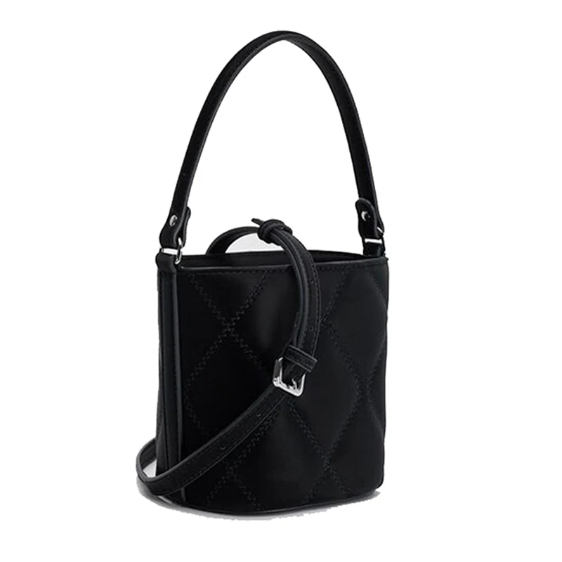 2023 Черная стеганая сумка через плечо в виде ромба, модная сумка через плечо большой емкости, мягкие сумки для женщин