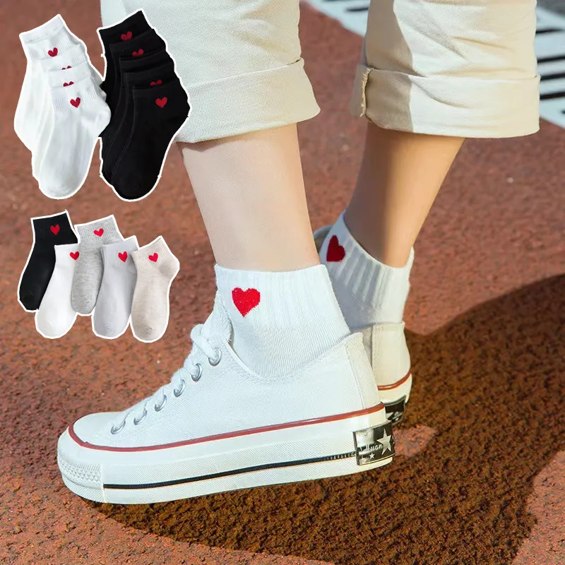 5 Пар / лот, Модные удобные Черные Белые женские носки-лодочки с красным сердечком, Дышащие однотонные спортивные кроссовки, Женские носки до щиколотки для девочек