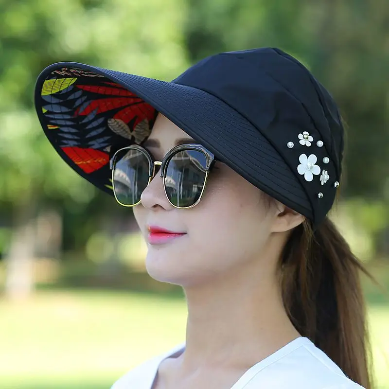 Летние головные уборы для женщин Складная солнцезащитная шляпа с жемчужным цветочным козырьком Солнцезащитная кепка с гибкими полями Женская уличная повседневная бейсболка Hat for Woman