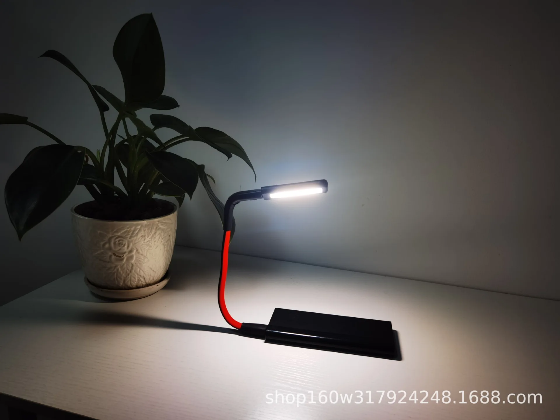 Ночник с интерфейсом USB, креативная складная настольная лампа, чувствительная к жестам, светодиодная портативная прикроватная лампа для общежития