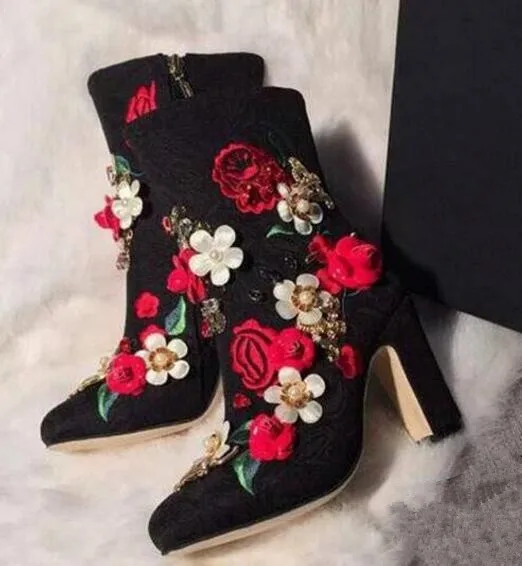 Высококачественные женские ботильоны с вышитыми цветами на толстом высоком каблуке в стиле ретро, с круглым носком, на молнии сбоку, демисезонные короткие ботинки